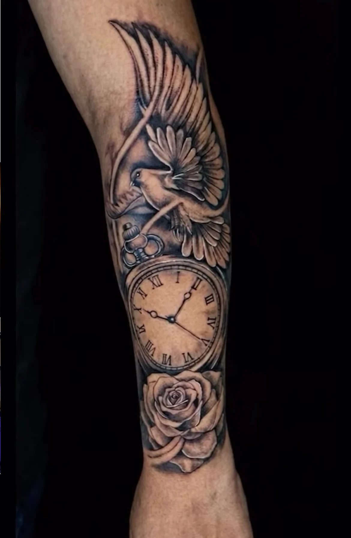Relógio, Pomba & Rosa — Carlos Tattoo BH
